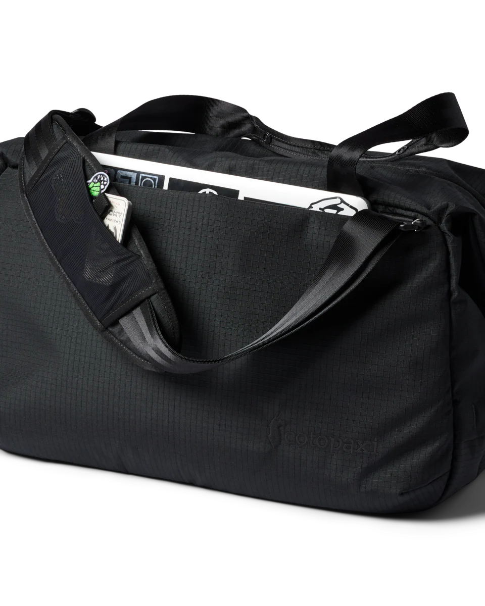 Viaje 35L Travel Duffel - Image 2
