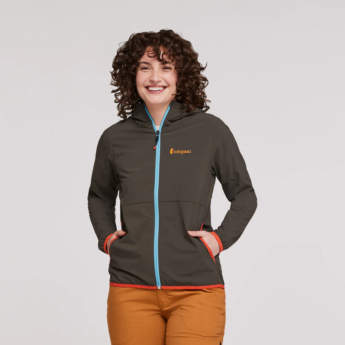 Vuelta Performance Windbreaker - Women's