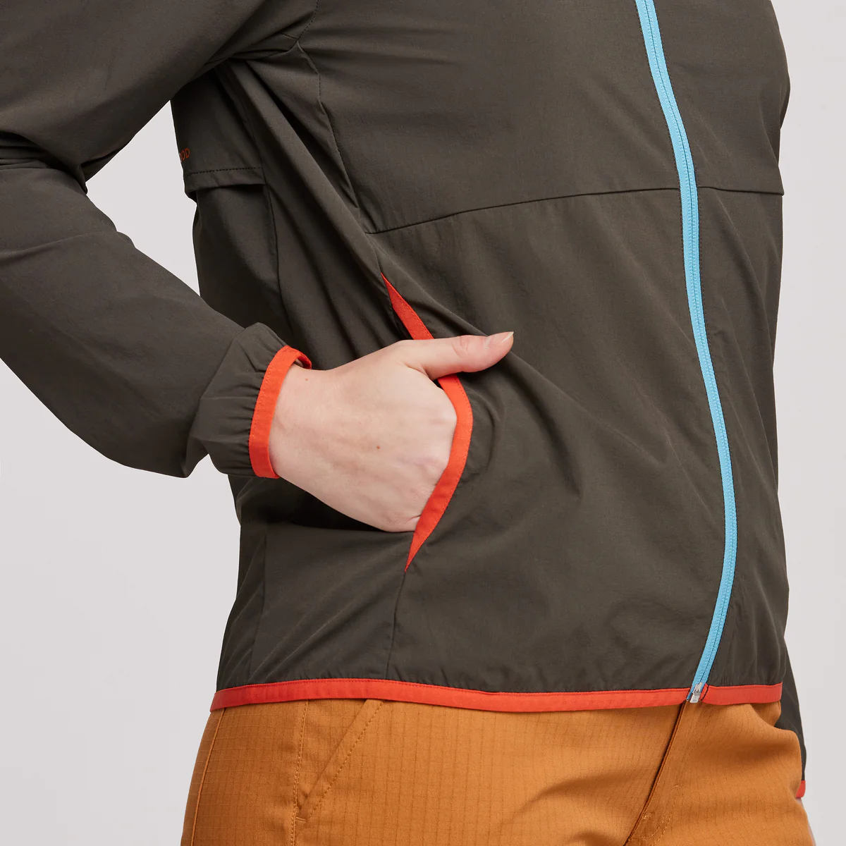 Vuelta Performance Windbreaker - Women's - Image 5